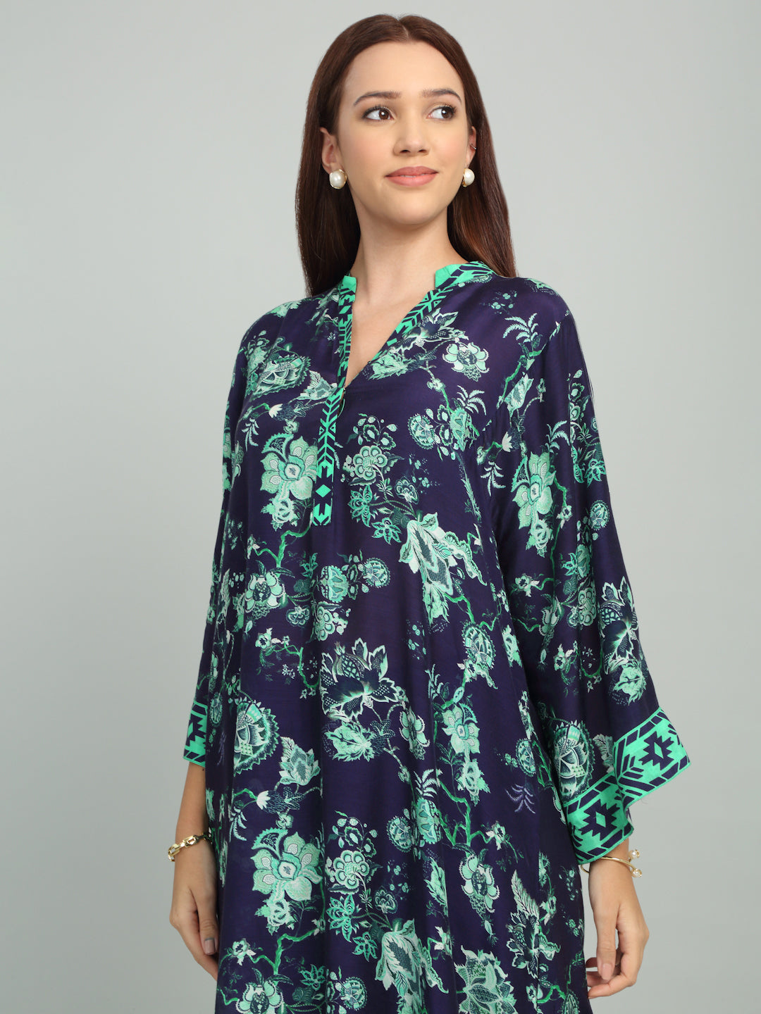 SAPPHIRE IRIS - Floral Kurta Set