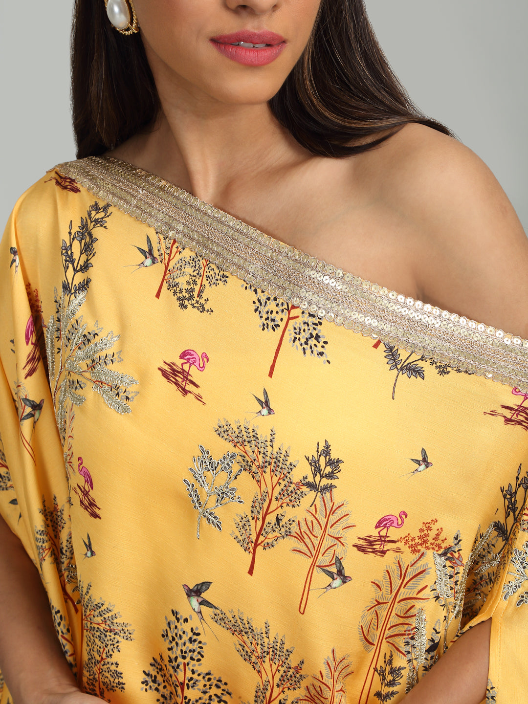 QUEENS NECKLACE 1 - Off shoulder Printed Tunic set