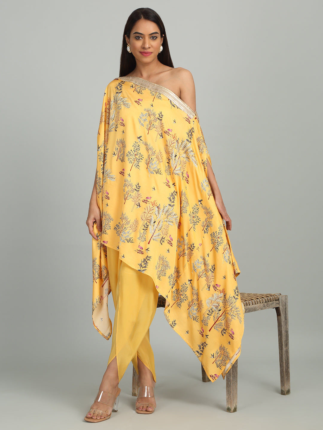 QUEENS NECKLACE 1 - Off shoulder Printed Tunic set