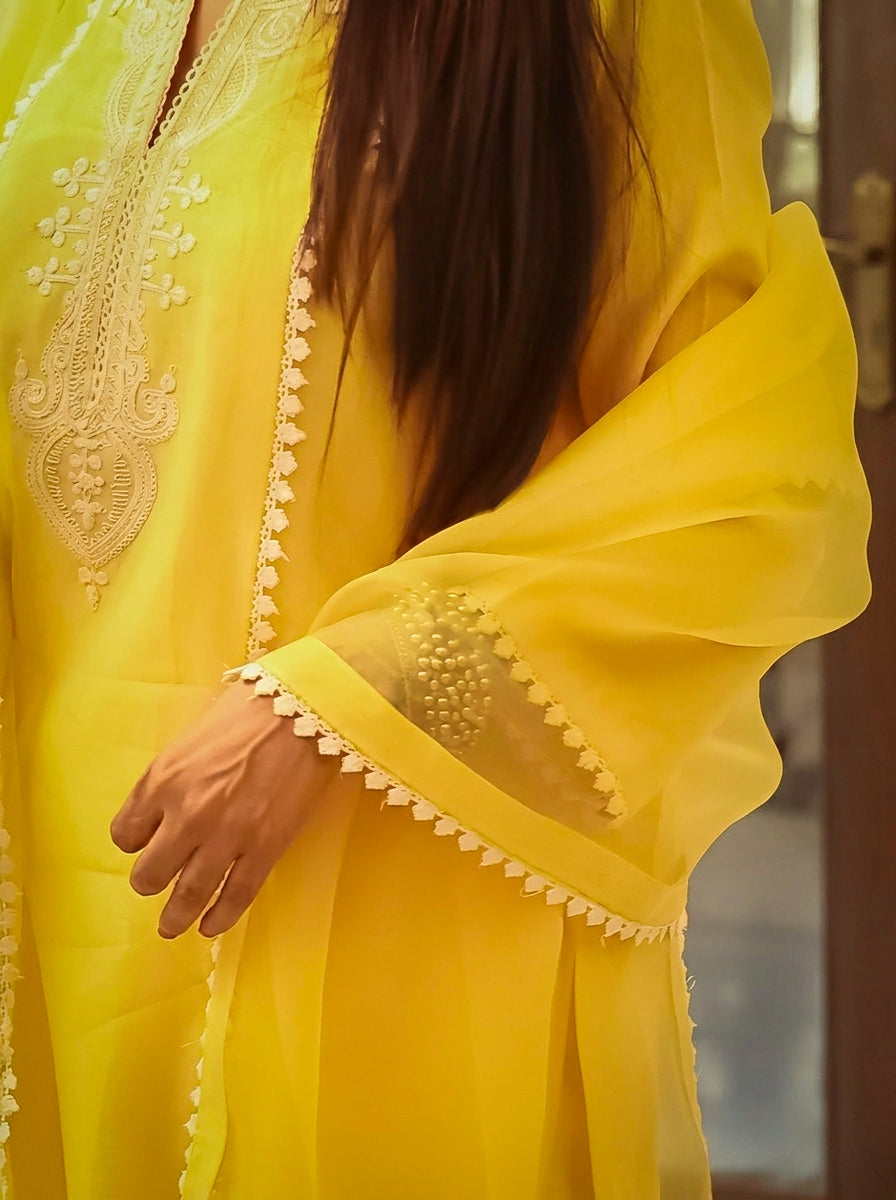 Noor 1.0
