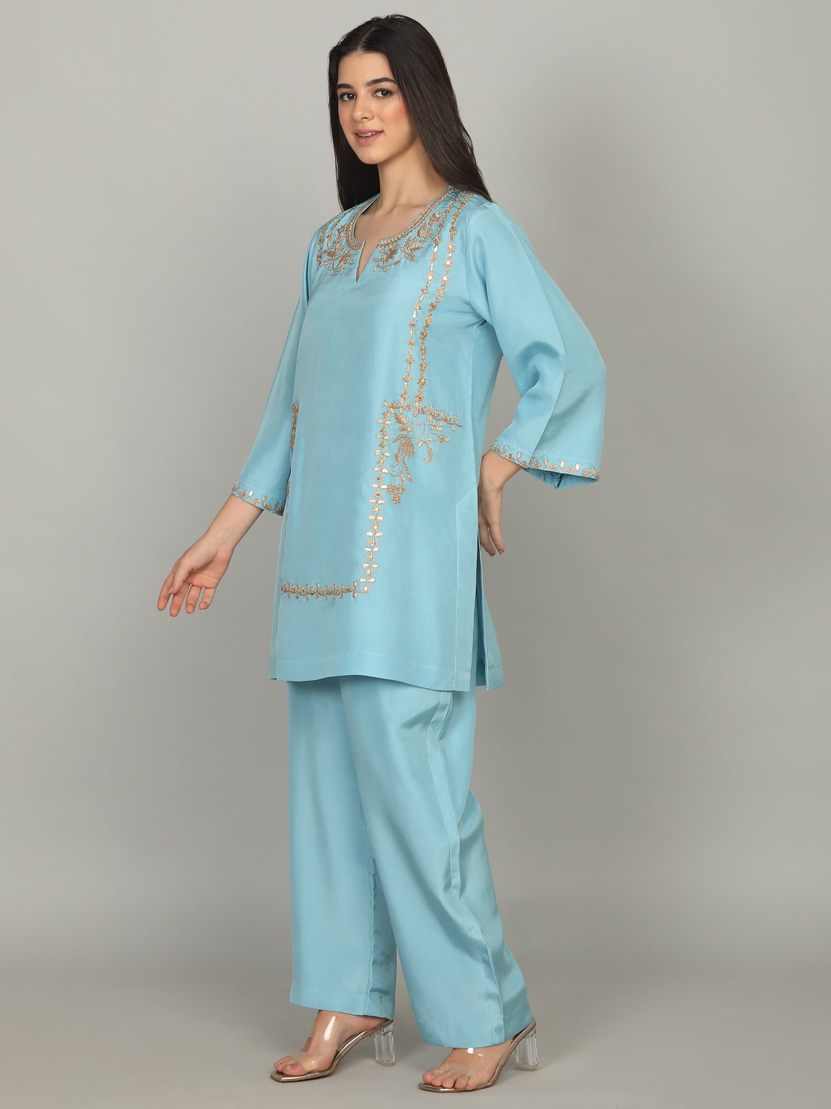 Blue Zari embroidered kurta and pant set
