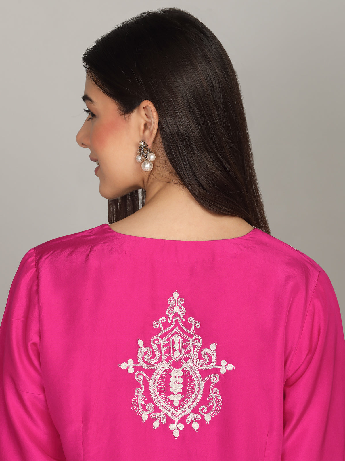 FUSCHIA NOOR